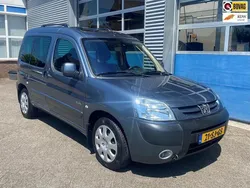 Grijs Gebruikt 2006 Peugeot Partner MPV | € 3.750 (Duur)