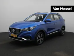 Blauw Gebruikt 2020 MG ZS Luxury Sedan | € 15.495 (Eerlijke prijs)