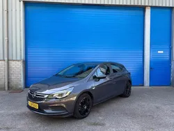 Grijs Gebruikt 2016 Opel Astra Innovation Hatchback | € 6.950 (Goede deal)