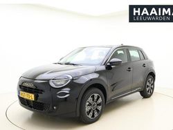 Zwart Nieuw 2025 Fiat 600 SUV | € 28.950 (Goede deal)
