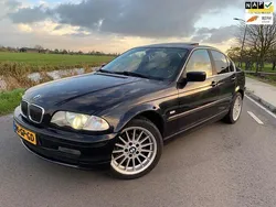 Blauw Gebruikt 2001 BMW 320 Executive Sedan | € 4.995 (Duur)