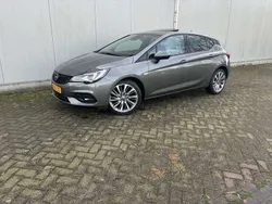 Grijs Gebruikt 2020 Opel Astra Ultimate Hatchback | € 16.995 (Eerlijke prijs)