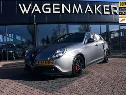 Grijs Gebruikt 2015 Alfa Romeo Giulietta Quadrifoglio Verde Hatchback | € 15.950 (Eerlijke prijs)