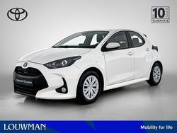 Zilver Gebruikt 2023 Toyota Yaris Comfort Hatchback | € 20.945