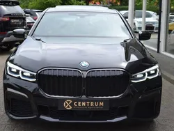 Zwart Gebruikt 2021 BMW 745 M Sport Sedan | € 62.750 (Eerlijke prijs)