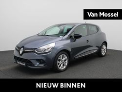 Grijs Gebruikt 2020 Renault Clio V LIMITED Hatchback | € 12.400 (Eerlijke prijs)