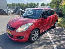 Rood Gebruikt 2011 Suzuki Swift Exclusive Hatchback | € 1.950 (Iets duurder)