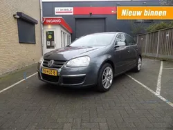 Grijs Gebruikt 2009 VW Jetta Sedan | € 1.990 (Eerlijke prijs)