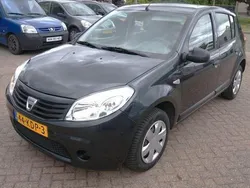 Grijs Gebruikt 2009 Dacia Sandero Ambiance Hatchback | € 3.500 (Eerlijke prijs)