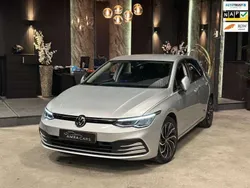 Grijs Gebruikt 2020 VW Golf VIII Style Hatchback | € 24.500 (Eerlijke prijs)