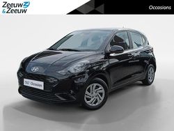 Phantom black (x5b) Gebruikt 2024 Hyundai i10 Comfort Hatchback | € 15.940 (Eerlijke prijs)