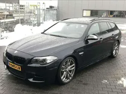 Zwart, metallic lak Gebruikt 2014 BMW M550 Sedan | € 35.950