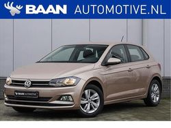 Oranje, metallic lak Gebruikt 2018 VW Polo Comfortline Hatchback | € 14.999 (Iets duurder)