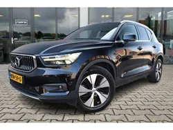 Zwart, metallic lak Gebruikt 2021 Volvo XC40 Inscription SUV | € 32.750 (Goede deal)