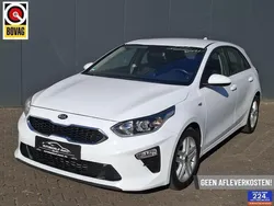 Wit Gebruikt 2021 Kia Ceed Hatchback | € 13.850 (Eerlijke prijs)