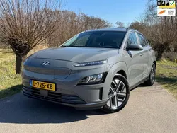 Grijs Gebruikt 2021 Hyundai Kona SUV | € 19.950 (Iets duurder)
