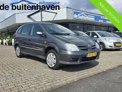 Grijs Gebruikt 2006 Nissan Almera Tino MPV | € 1.799 (Eerlijke prijs)