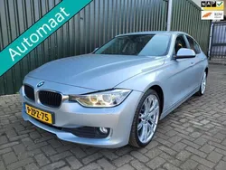 Zilver Gebruikt 2015 BMW 320 Efficient Dynamics Sedan | € 11.990 (Eerlijke prijs)