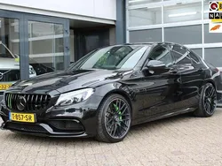 Zwart Gebruikt 2017 Mercedes C63 AMG AMG Sedan | € 47.900 (Goede deal)