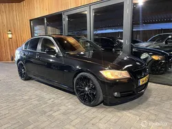 Zwart Gebruikt 2009 BMW 325 Executive Sedan | € 7.950 (Eerlijke prijs)