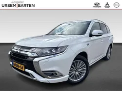 Wit Gebruikt 2020 Mitsubishi Outlander Intense SUV | € 23.930 (Eerlijke prijs)
