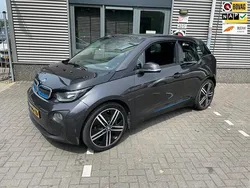 Grijs Gebruikt 2013 BMW i3 Basis Hatchback | € 9.450 (Eerlijke prijs)