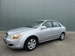 Grijs Gebruikt 2007 Kia Cerato Sedan | € 1.249 (Eerlijke prijs)