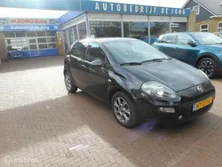 Zwart Gebruikt 2017 Fiat Punto Lounge Hatchback | € 8.745 (Eerlijke prijs)