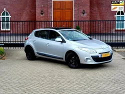 Grijs Gebruikt 2011 Renault Mégane III Expression Hatchback | € 4.899 (Goede deal)