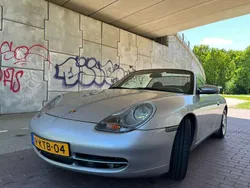 Zilver Gebruikt 2001 Porsche 911 Carrera 4 Cabriolet Cabriolet | € 28.500