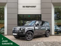 Grijs, metallic lak Gebruikt 2023 Land Rover Defender SE Dynamic SUV | € 79.750 (Super prijs)