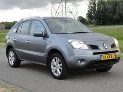 Grijs Gebruikt 2008 Renault Koleos Dynamique SUV | € 4.495 (Eerlijke prijs)