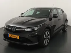 Zwart Gebruikt 2023 Renault Mégane Evolution Hatchback | € 23.945 (Eerlijke prijs)