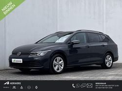 Urano grey (5k5k) Gebruikt 2021 VW Golf VIII Business Stationwagen | € 23.895 (Goede deal)