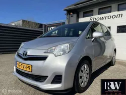 Grijs Gebruikt 2012 Toyota Verso-S Comfort MPV | € 7.995 (Goede deal)