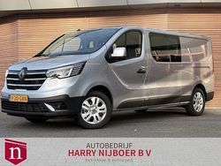 Grijs (metallic) Gebruikt 2024 Renault Trafic Van | € 34.900