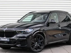 Zwart Gebruikt 2022 BMW X5 Executive SUV | € 57.950 (Eerlijke prijs)