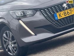 Grijs, metallic lak Gebruikt 2021 Peugeot 208 Active Hatchback | € 13.725 (Goede deal)