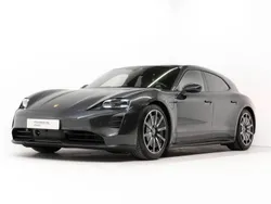 Vulkaangrijs metallic Gebruikt 2024 Porsche Taycan Sport Turismo Sedan | € 89.750 (Eerlijke prijs)