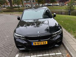 Zwart Gebruikt 2021 BMW 320 Executive Sedan | € 35.000 (Eerlijke prijs)