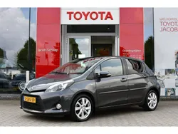 Grijs Gebruikt 2013 Toyota Yaris Hatchback | € 10.999 (Eerlijke prijs)