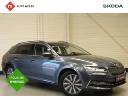 Grijs Gebruikt 2021 Skoda Superb Ambition Stationwagen | € 24.945 (Eerlijke prijs)