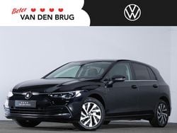 Zwart Gebruikt 2023 VW Golf VIII Hatchback | € 26.895 (Super prijs)