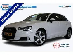 Wit Gebruikt 2017 Audi A3 Sport Hatchback | € 11.950 (Eerlijke prijs)