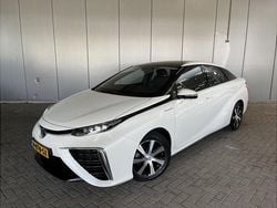 Wit Gebruikt 2015 Toyota Mirai Executive Sedan | € 15.749