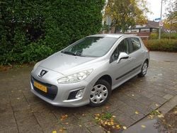 Grijs Gebruikt 2011 Peugeot 308 Access Hatchback | € 1.250 (Super prijs)