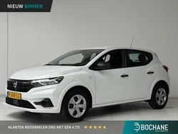Wit Gebruikt 2022 Dacia Sandero Essentiel Hatchback | € 14.995 (Goede deal)