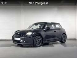 Zwart Gebruikt 2024 Mini Cooper SE Essential Hatchback | € 30.900 (Iets duurder)