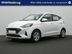 Wit Gebruikt 2024 Hyundai i10 Comfort Hatchback | € 15.925 (Eerlijke prijs)