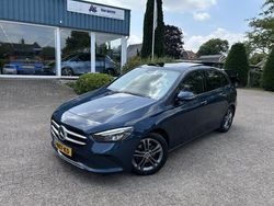 Blauw Gebruikt 2020 Mercedes B180 Advantage MPV | € 22.995 (Eerlijke prijs)